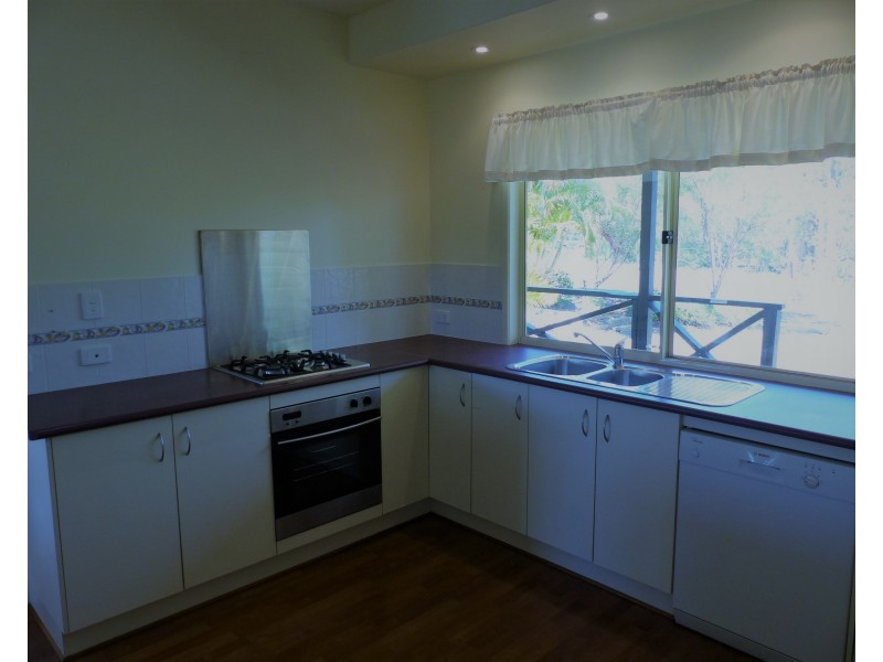 68 Glenridge Dr, Cooroibah QLD 4565