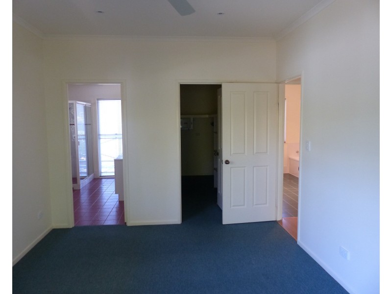68 Glenridge Dr, Cooroibah QLD 4565