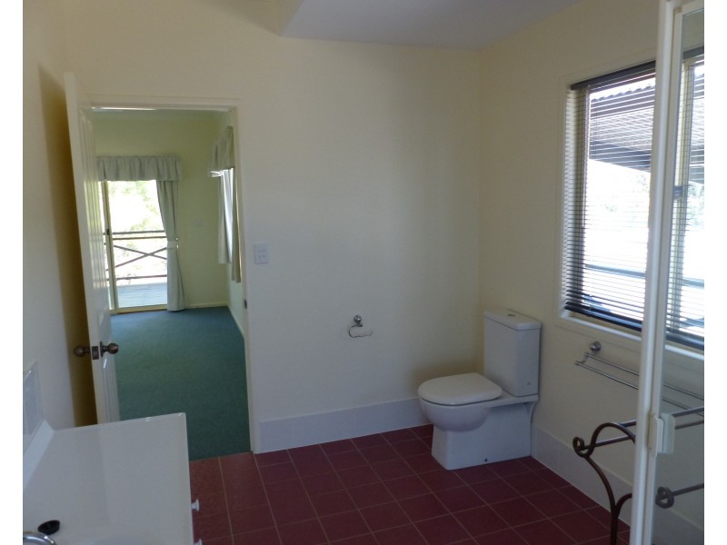 68 Glenridge Dr, Cooroibah QLD 4565