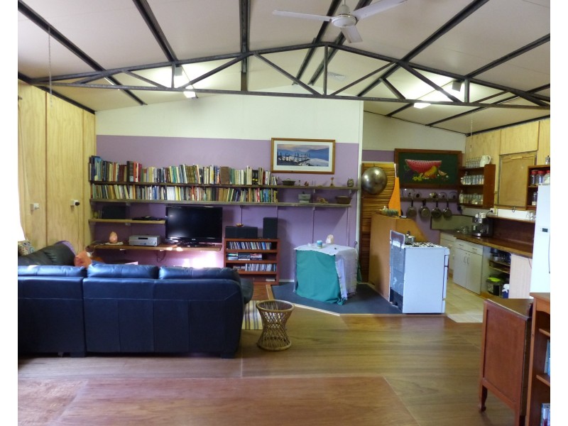 68 Glenridge Dr, Cooroibah QLD 4565