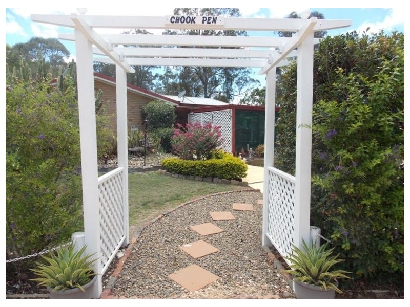 58 Rifle Range Rd, Nanango QLD 4615