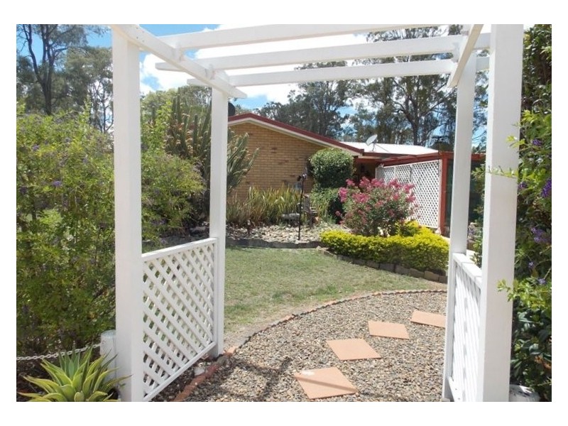 58 Rifle Range Rd, Nanango QLD 4615