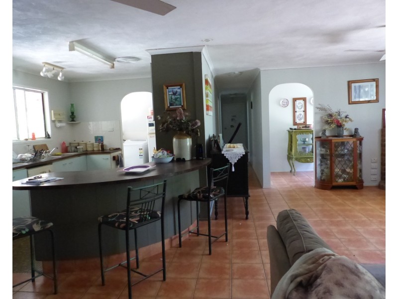 25A Jirrima Cres, Cooroibah QLD 4565