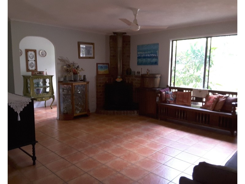 25A Jirrima Cres, Cooroibah QLD 4565