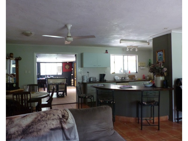 25A Jirrima Cres, Cooroibah QLD 4565