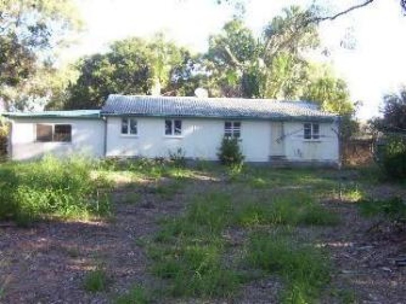 4 Evans Lane, Moore Park Beach QLD 4670