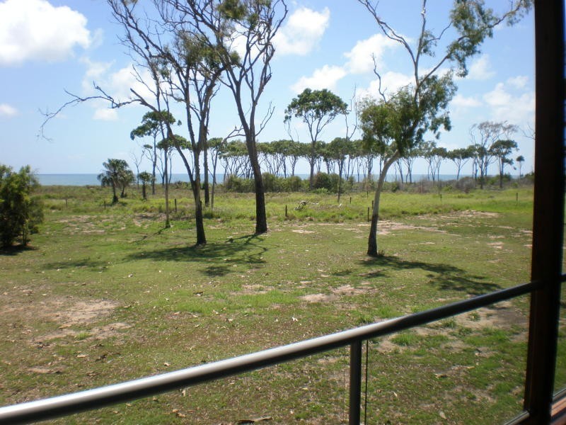 12 Royal Boulevard, Moore Park Beach QLD 4670