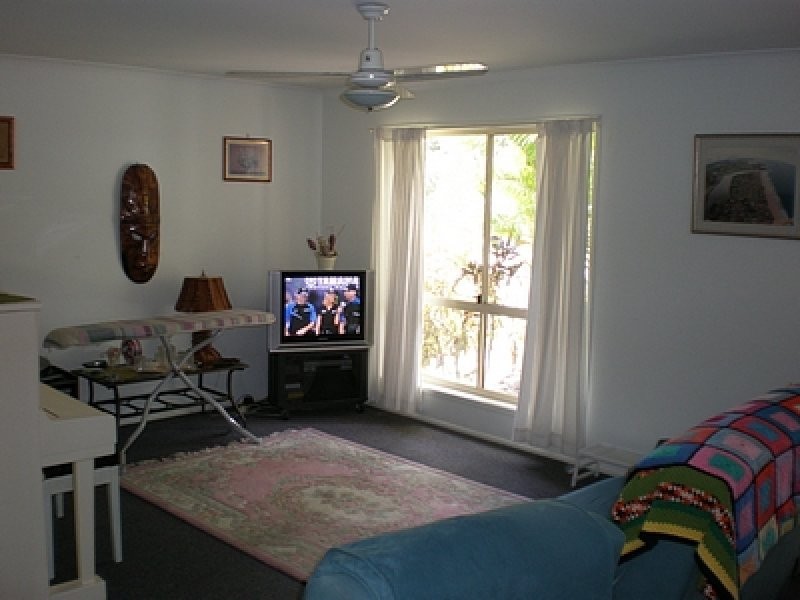 12 Lagoon Drive, Moore Park Beach QLD 4670