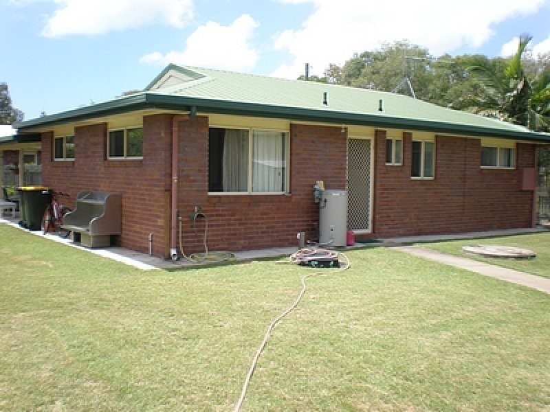12 Lagoon Drive, Moore Park Beach QLD 4670