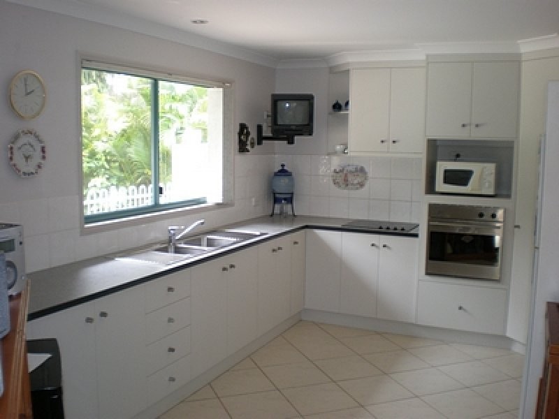 2 Orchid Drive, Moore Park Beach QLD 4670