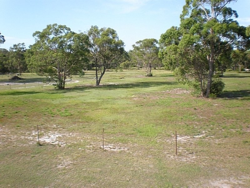 10 Isaac Moore Drive, Moore Park Beach QLD 4670