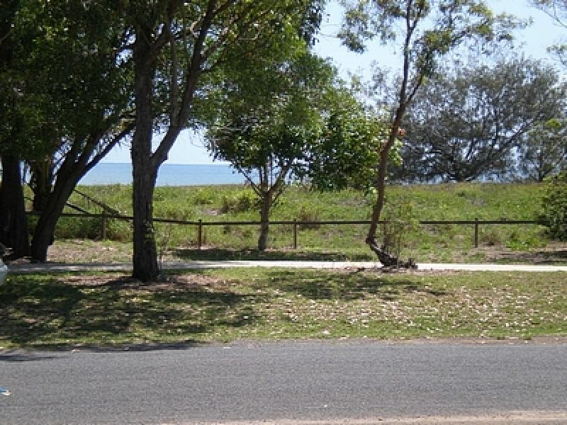 49 Pacific Boulevard, Moore Park Beach QLD 4670