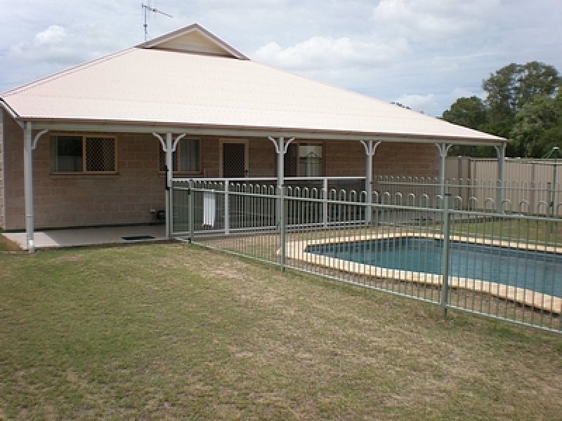 37 Alexander Drive, Moore Park Beach QLD 4670