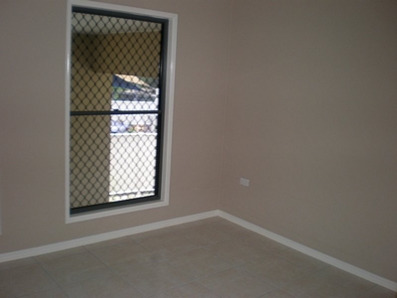 27 Kindt. Street, Moore Park Beach QLD 4670