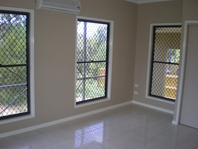 27 Kindt. Street, Moore Park Beach QLD 4670