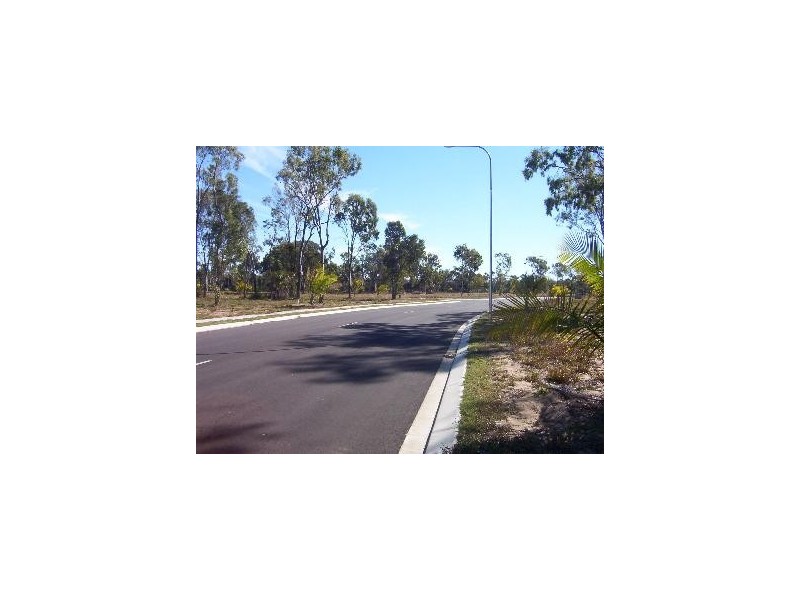 1 Malvern Drive, Moore Park Beach QLD 4670