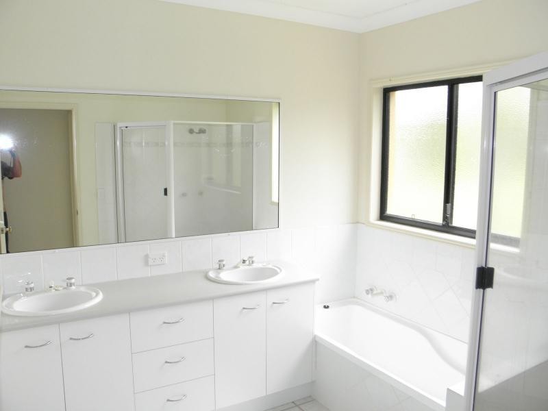 5 Royal Boulevard, Royal Palms, Moore Park Beach QLD 4670