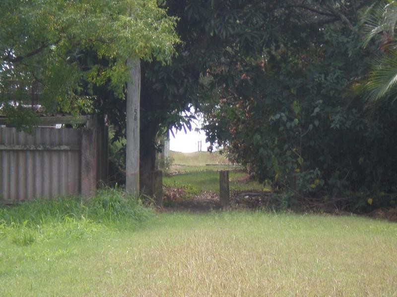 23 Palm Court, Moore Park Beach QLD 4670