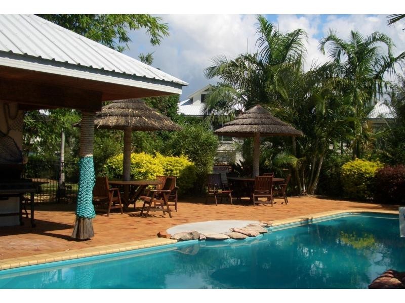 1/2 Sylvan Drive, Moore Park Beach QLD 4670