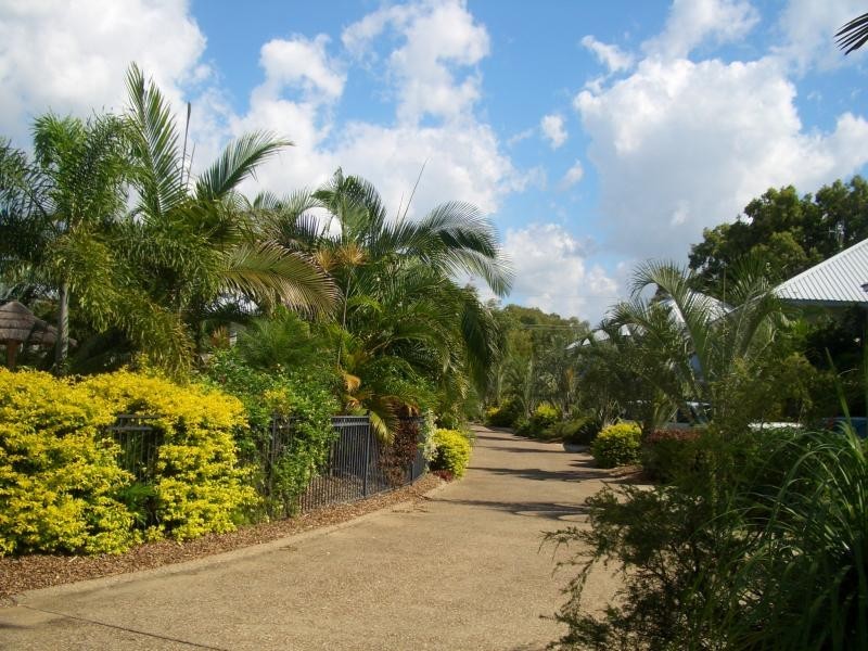 1/2 Sylvan Drive, Moore Park Beach QLD 4670