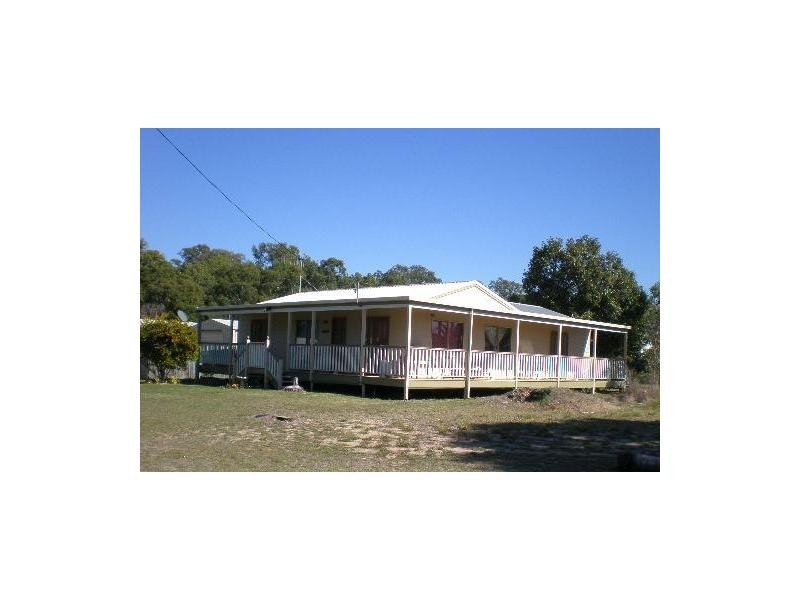 8 Olive Drive, Moore Park Beach QLD 4670