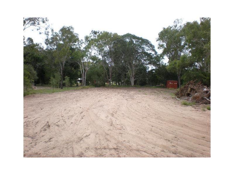 Moore Park Beach QLD 4670