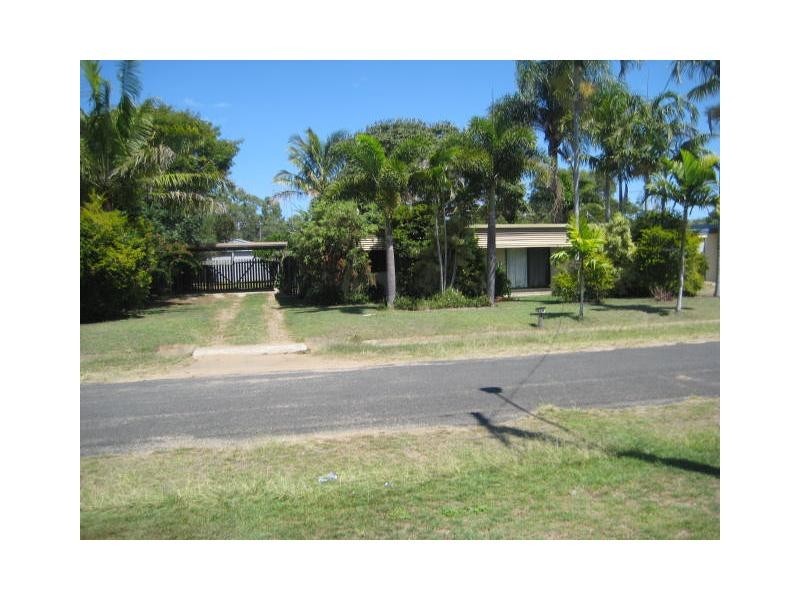 20 Kindt Street, Moore Park Beach QLD 4670