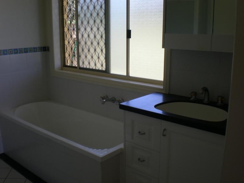 274 Sylvan Drive, Moore Park Beach QLD 4670