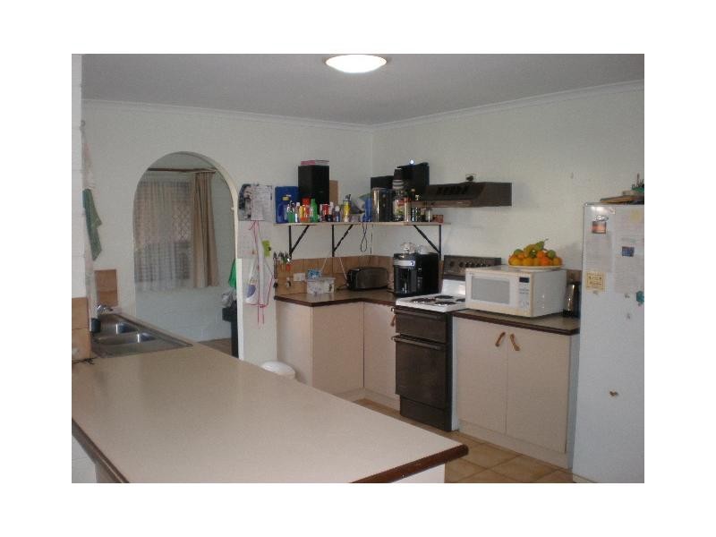 14 Palm Court, Moore Park Beach QLD 4670