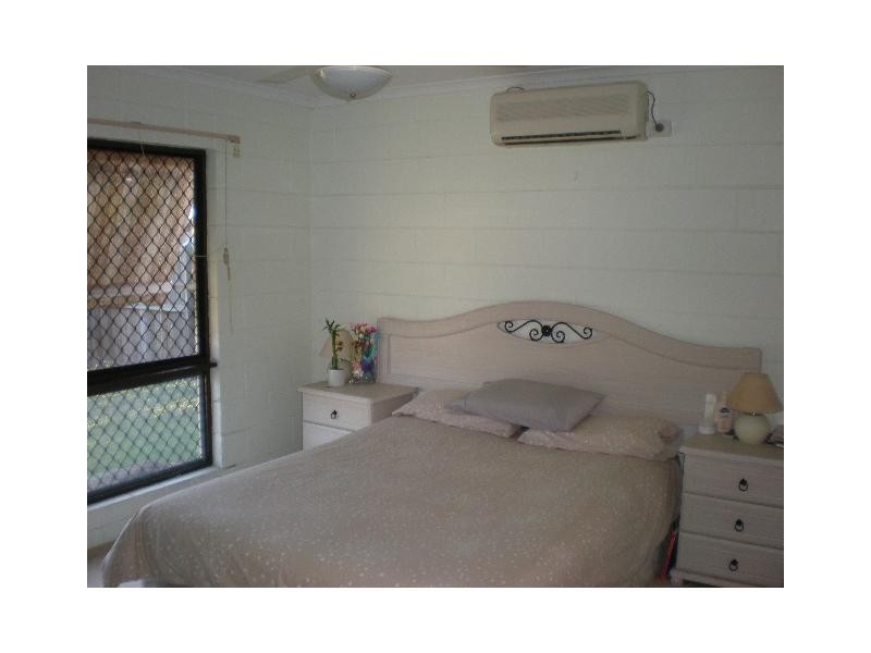 14 Palm Court, Moore Park Beach QLD 4670