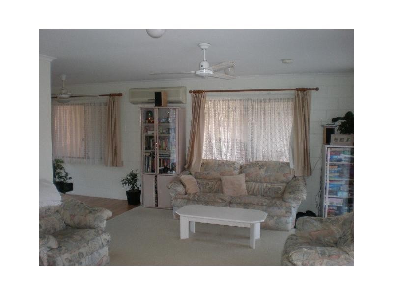 14 Palm Court, Moore Park Beach QLD 4670