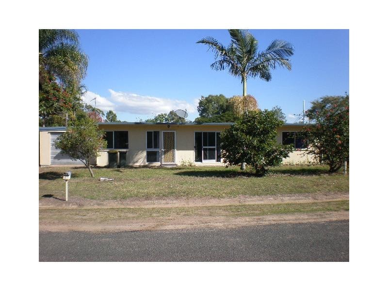 18 Kindt Street, Moore Park Beach QLD 4670