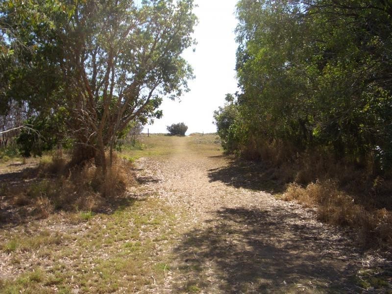 Moore Park Beach QLD 4670