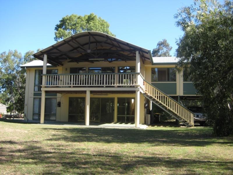 Moore Park Beach QLD 4670