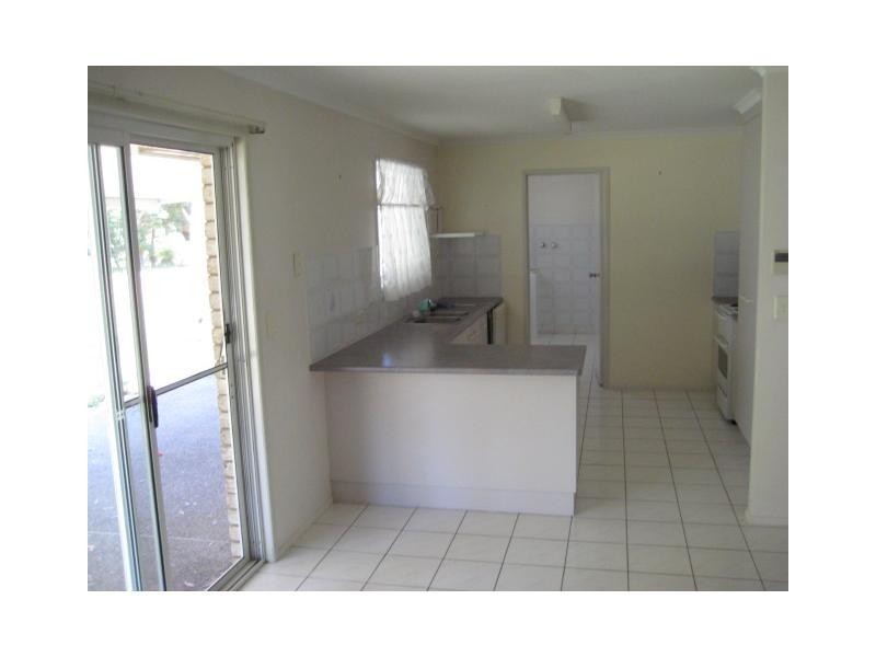 2 Kurrawa Court, Moore Park Beach QLD 4670