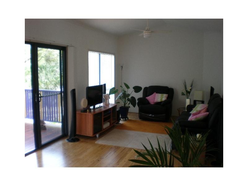 15 Plum Tree Crescent, Moore Park Beach QLD 4670