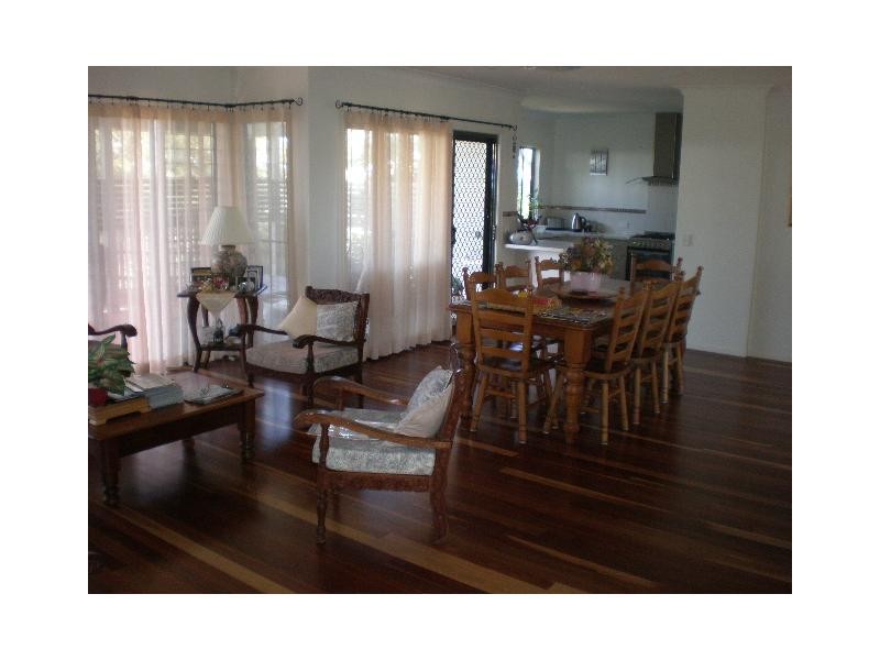 5 Willow Court, Moore Park Beach QLD 4670