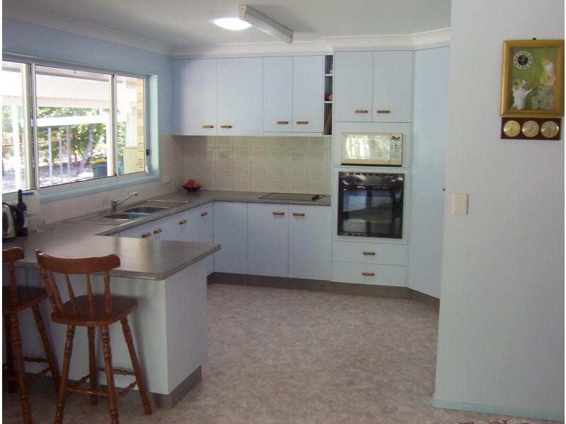 11 Plum Tree Crescent, Moore Park Beach QLD 4670