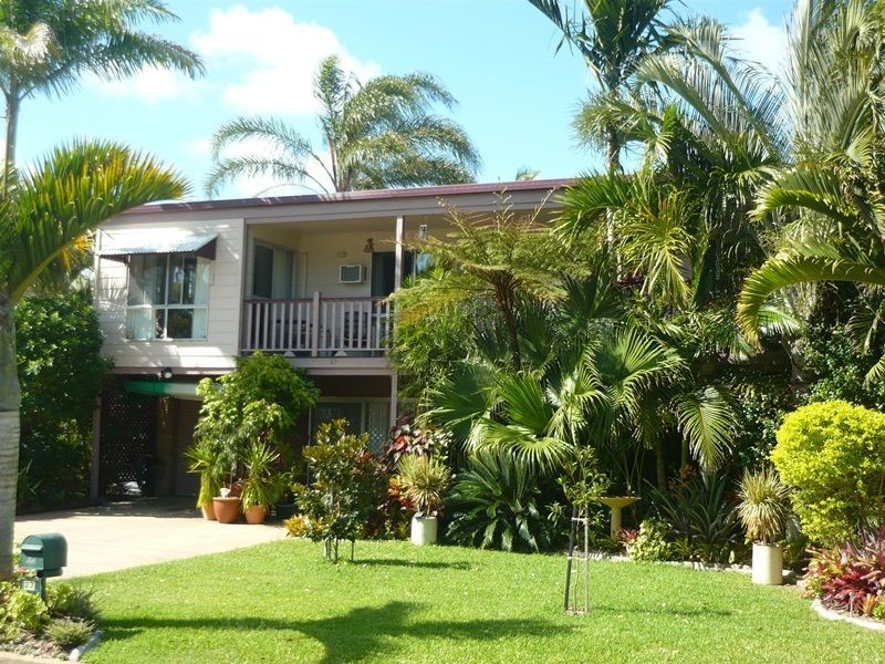 27 Pacific Boulevard, Moore Park Beach QLD 4670