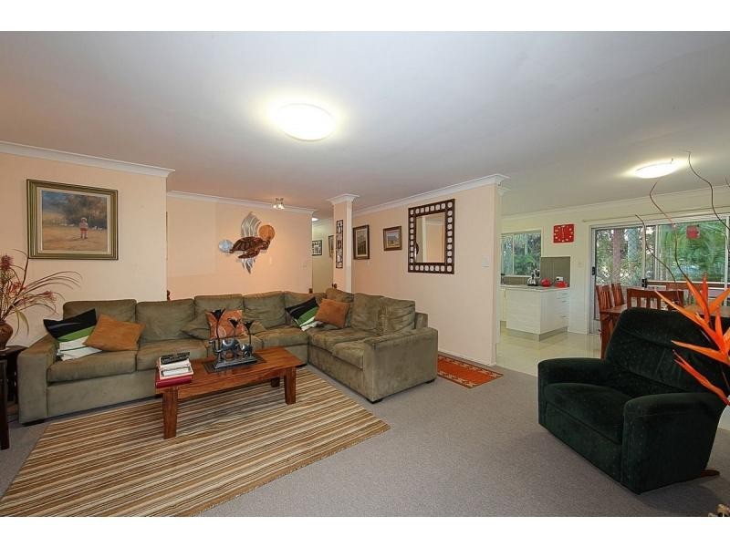 27 Pacific Boulevard, Moore Park Beach QLD 4670