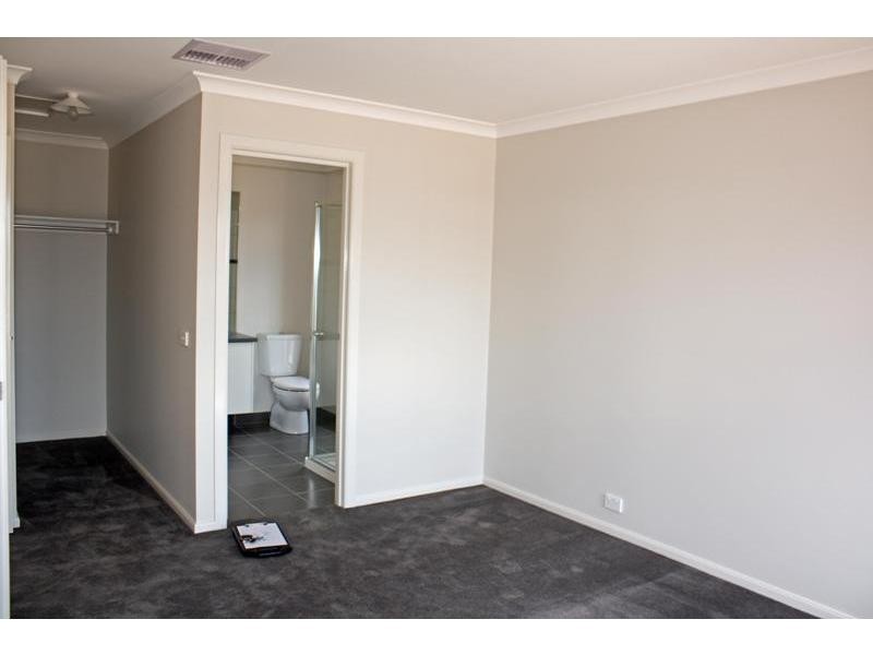 7 Pacific Boulevard, Moore Park Beach QLD 4670