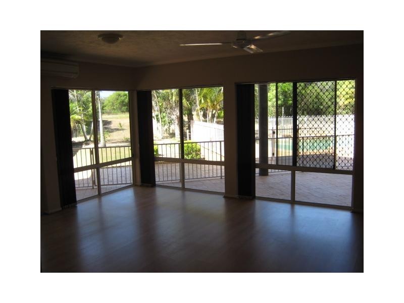 2/150 Sylvan Drive, Moore Park Beach QLD 4670
