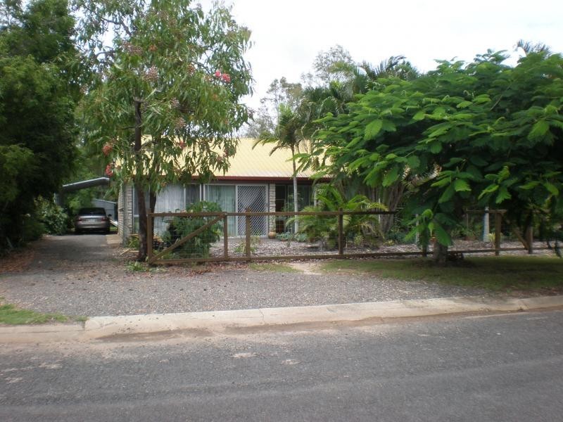 7 Ohlaf Street, Moore Park Beach QLD 4670