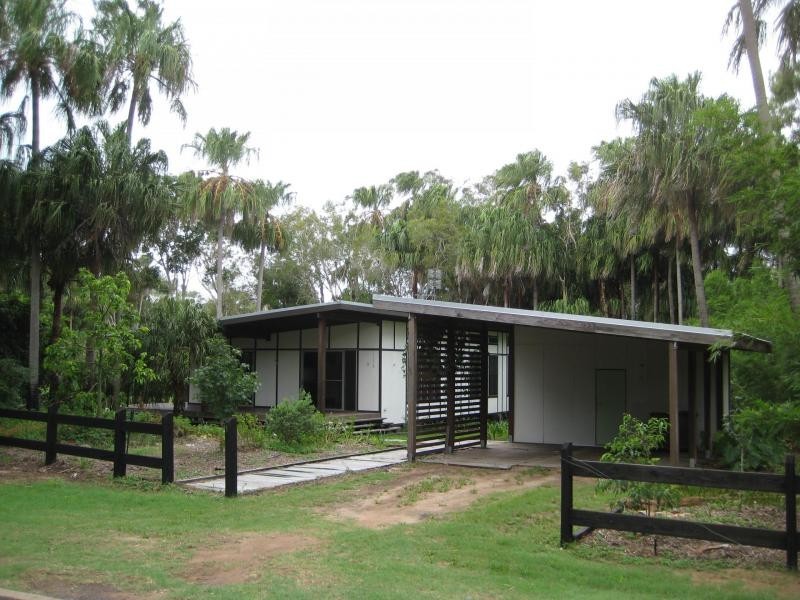 Moore Park Beach QLD 4670