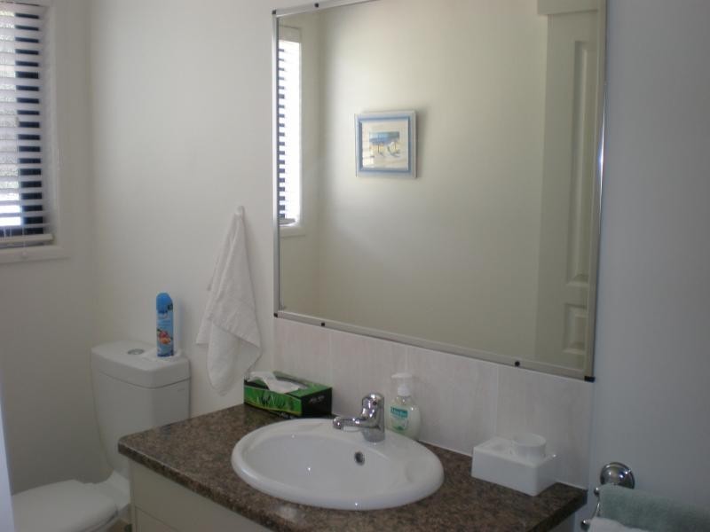 1 Gengers Road, Beach Estate, Moore Park Beach QLD 4670