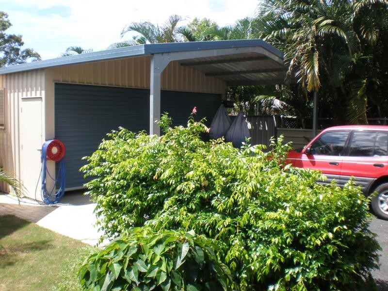 1 Gengers Road, Beach Estate, Moore Park Beach QLD 4670
