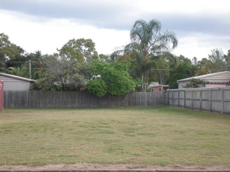 Moore Park Beach QLD 4670