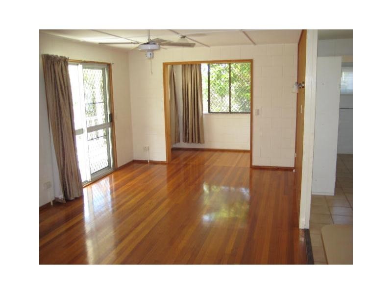 17 Pacific Boulevard, Moore Park Beach QLD 4670