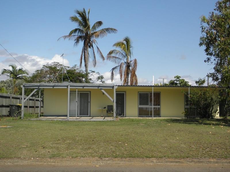 49 Pacific Boulevard, Moore Park Beach QLD 4670