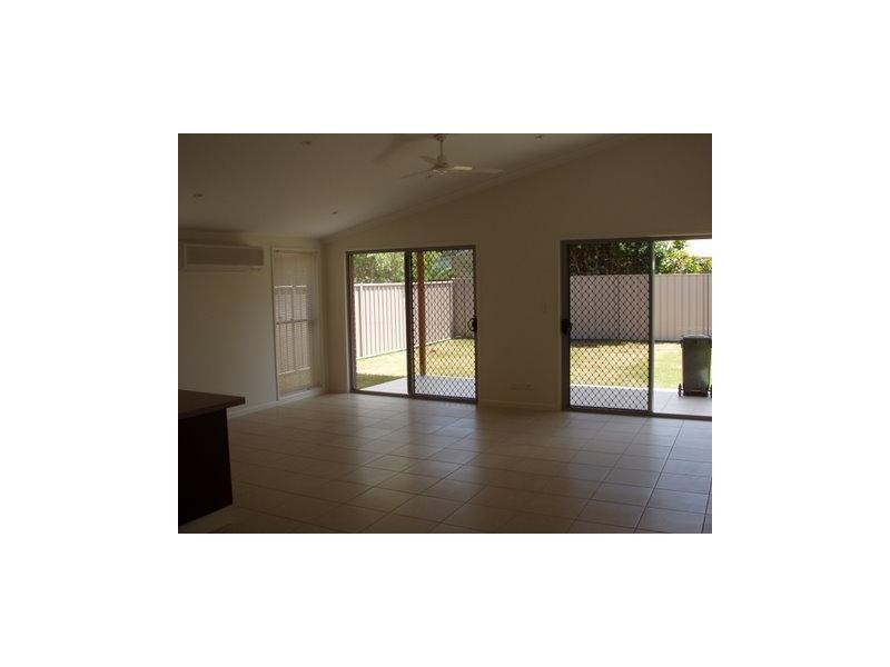 18 Orchid Drive, Moore Park Beach QLD 4670